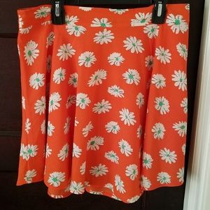 Cute orange flouncy skirt in great condition